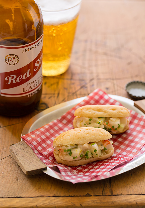 tiny lobster-rolls