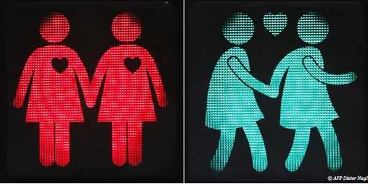 gay traffic lights in vienna