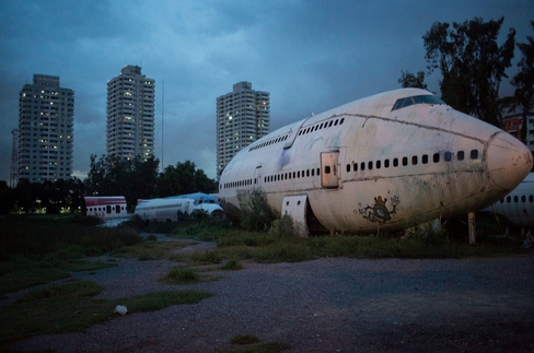 airplane graveyard family