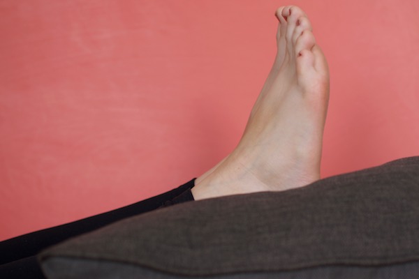 stretches for aching feet, home remedies for aching feet