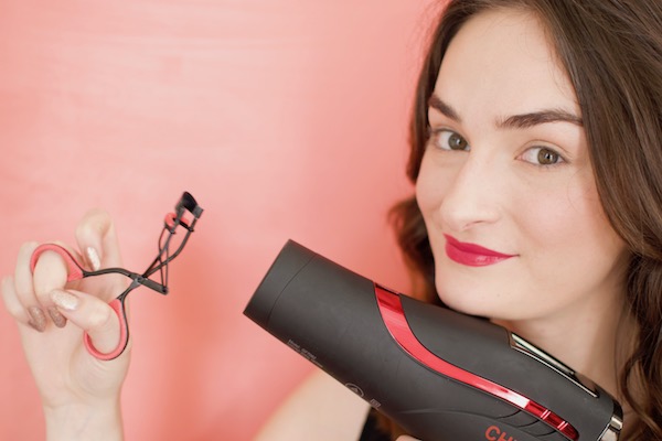 warming an eyelash curler