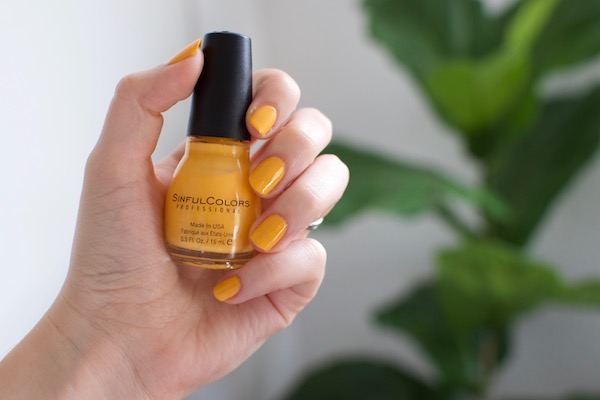 Creamsicle Glazed Nails Are The Nail Trend That Will Leave You Thirsty