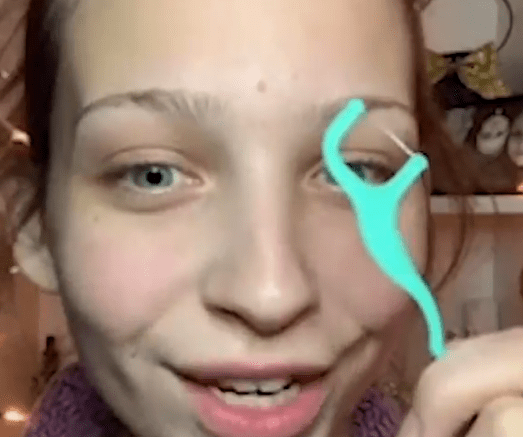 removing blackheads with dental floss