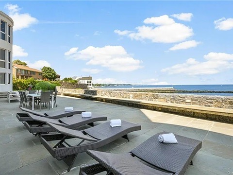 New Rochelle beach house in New York, private roof deck overlooking the Long Island Sound