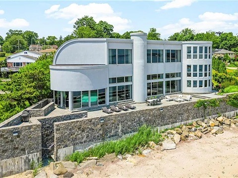 New Rochelle beach house in New York, private sandy beach access to the Long Island Sound