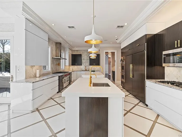 Spring Valley, NY mansion kitchen with quartz countertops