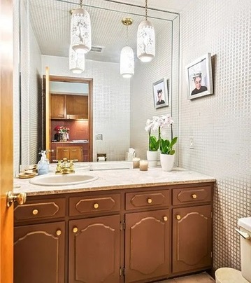 vintage MCM Fayetteville, NY house for sale with retro details, midcentury bathroom with vintage tile