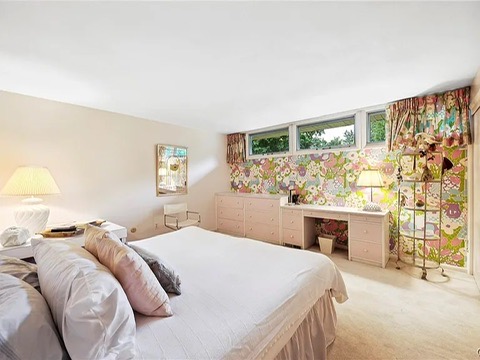 vintage MCM Fayetteville, NY house for sale with retro details, midcentury bedroom