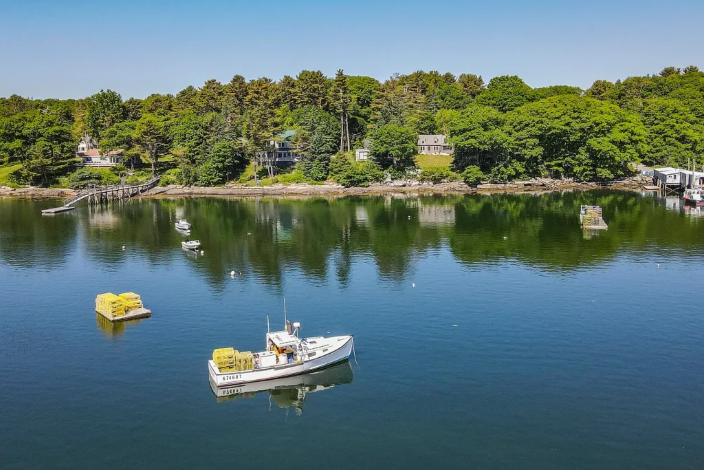 Rustic Maine Beach House, harbor with boats