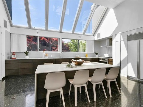 New Rochelle beach house in New York, kitchen with skylight roof ceiling