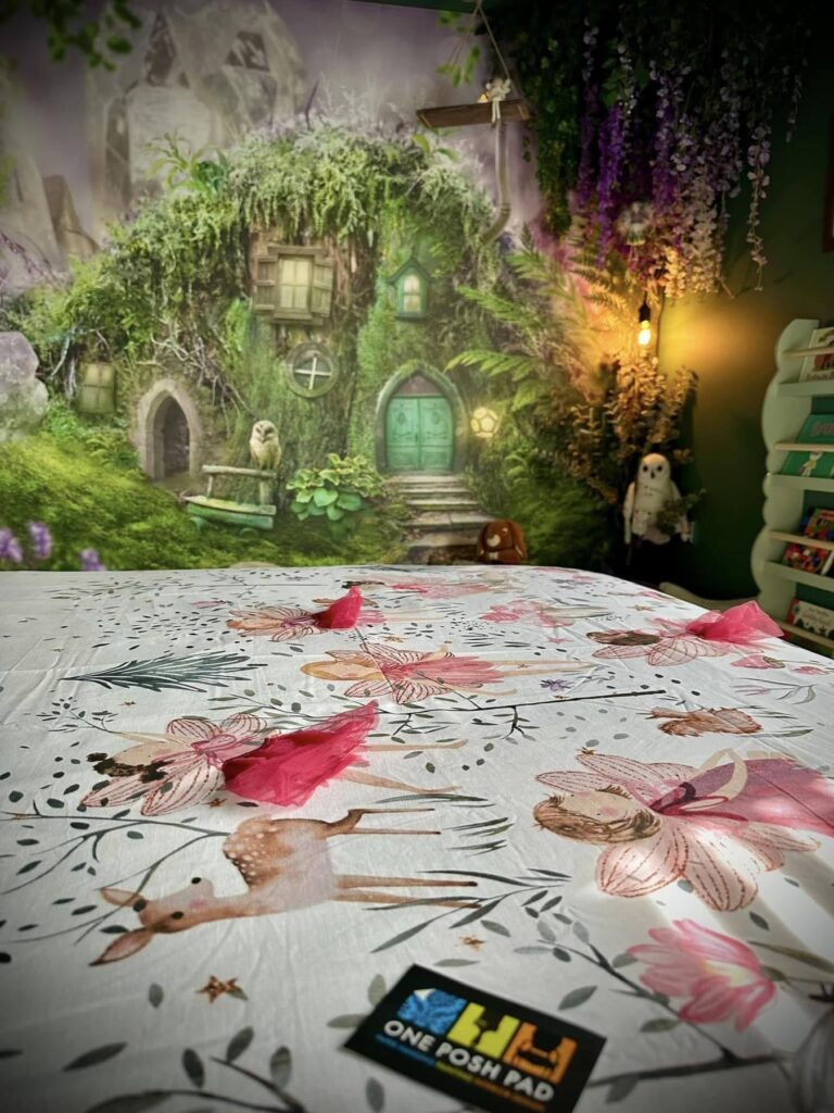 enchanting kids room design, gorgeous forest themed kids bedroom design and floral print bedding