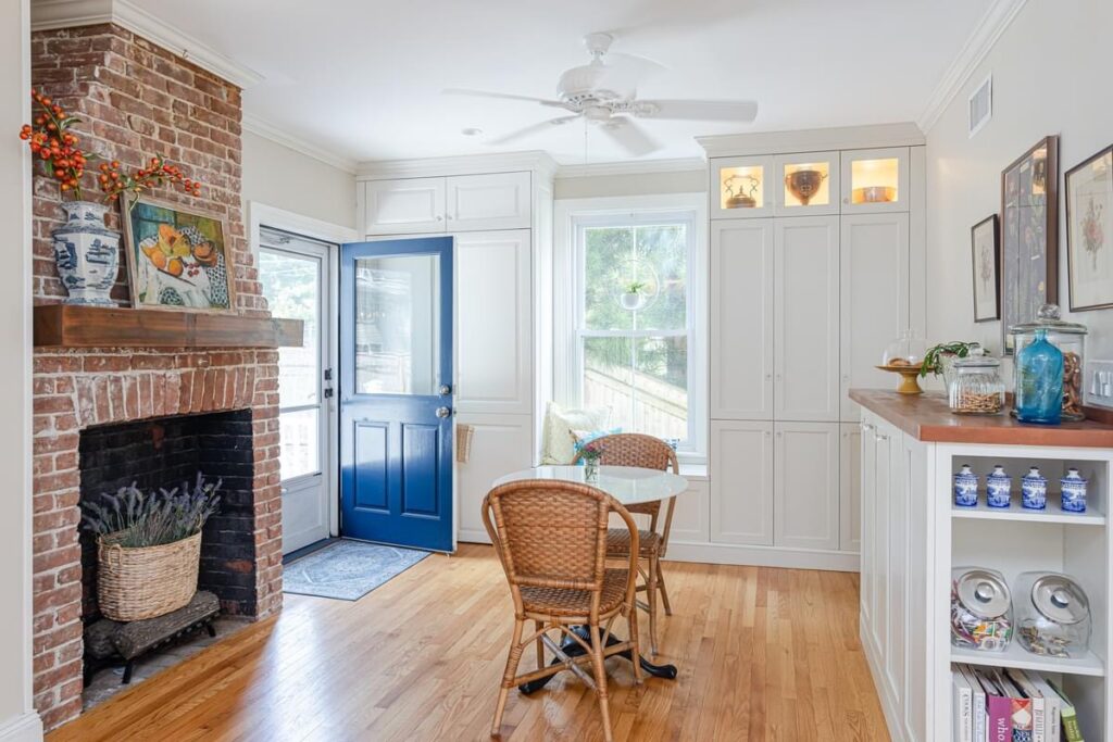 light bright rooms, classic breakfast nook with natural light pouring in