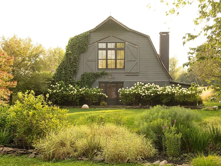 converted dairy barn in accord ny with english countryside design