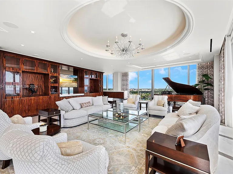 Fort Lauderdale Beach Penthouse, floor to ceiling windows overlooking the atlantic ocean