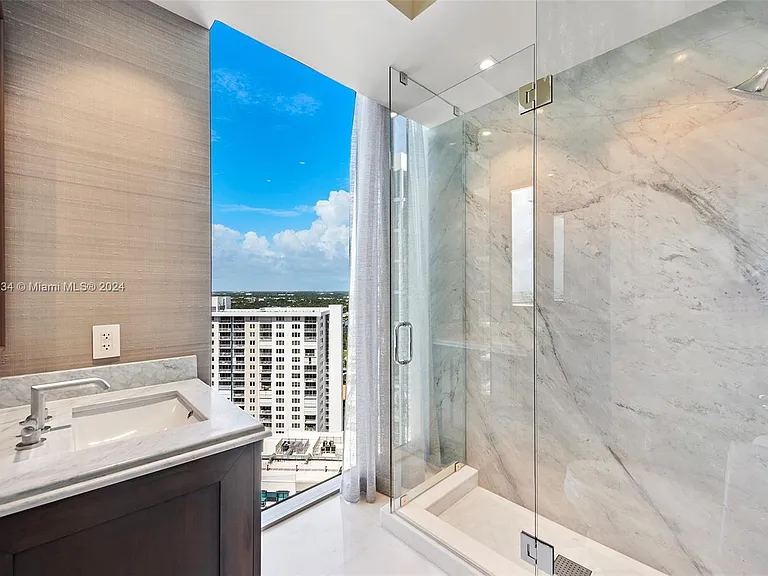 Fort Lauderdale Beach Penthouse, large guest bathroom overlooking the atlantic ocean