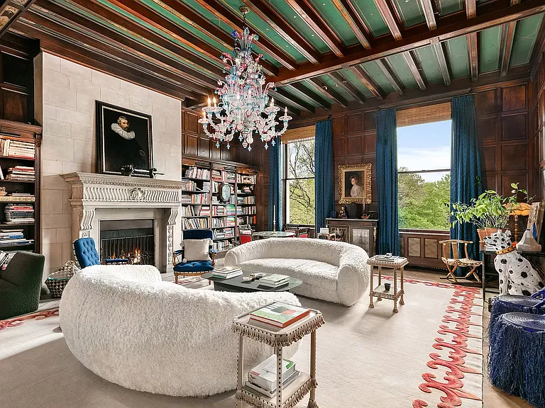 fifth ave nyc mansion listed for $58 million, interior of 973 fifth avenue with 16 foot ceilings and wood beams