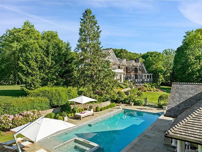 Westchester Mansion, exterior of Happy Hill Farms in Bedford Corners New York