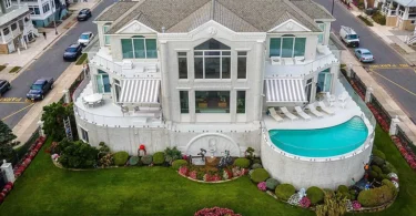 Jersey Shore Beachfront Mansion, atlantic ocean access from the exterior of a massive ventnor city new jersey mansion