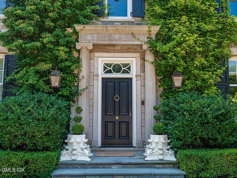 most expensive home in Connecticut, Greenwich mansion exterior on the Long Island Sound