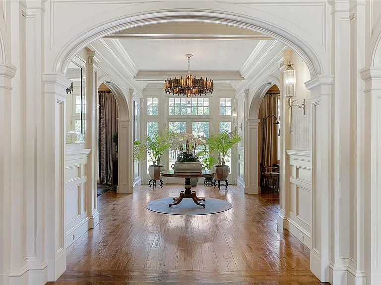 Old Westbury Mansion, exterior of Spring Hill Lane estate with grand foyer