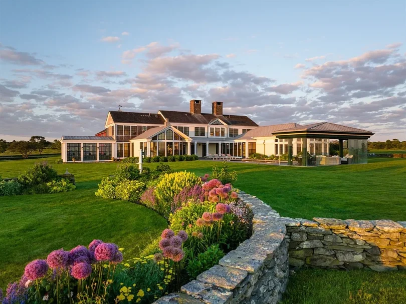 Most expensive house in Rhode Island, exterior of 441 West Main Road in Little Compton