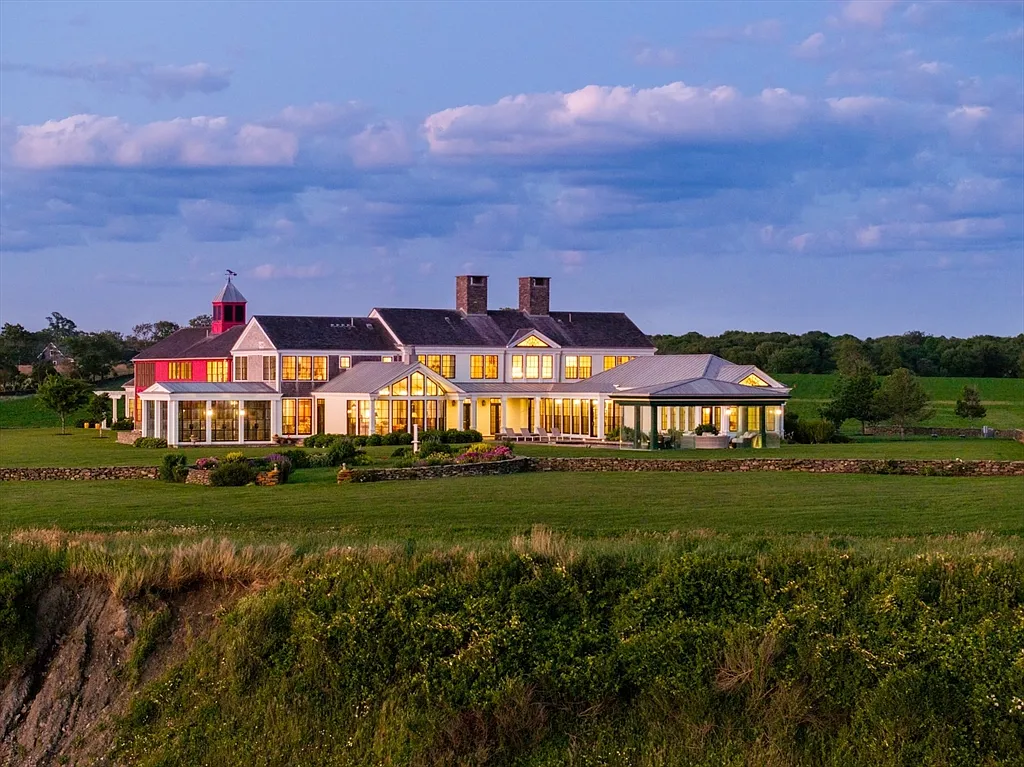 Most expensive house in Rhode Island, exterior of 441 West Main Road in Little Compton