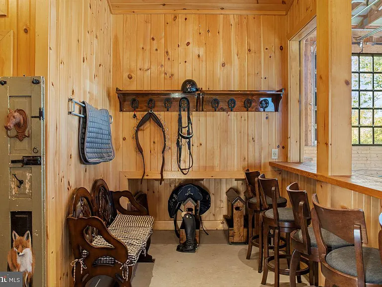 1700s equestrian estate in Lower Gwynedd Pennsylvania, heated horse tack room