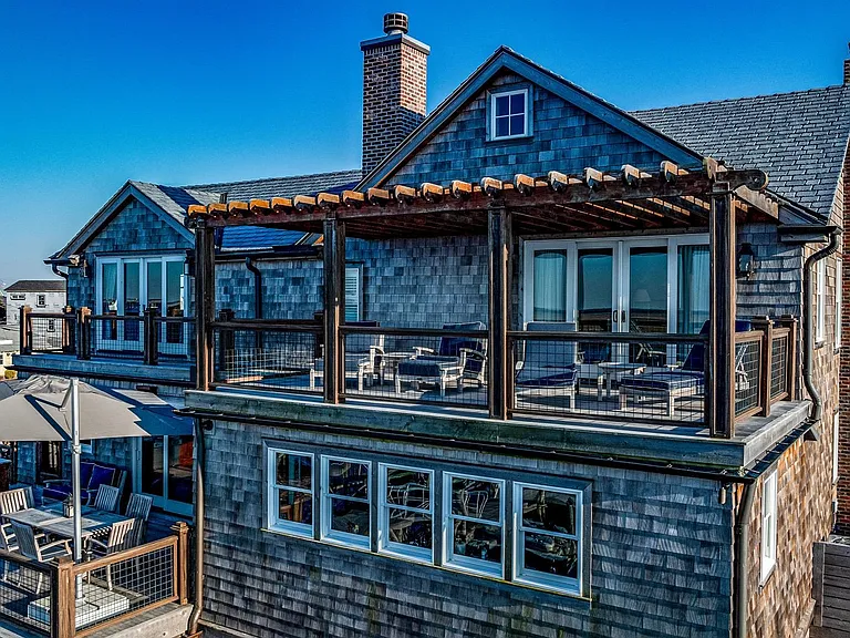 Timeless NJ bayfront beach house, exterior of 612 S Bayview Drive in Strathmere, New Jersey