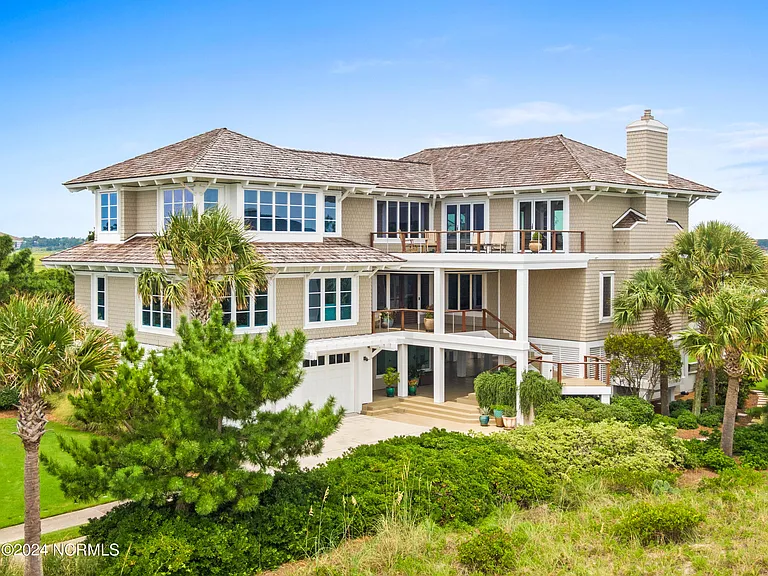 Wilmington Beach Mansion with Panoramic Views