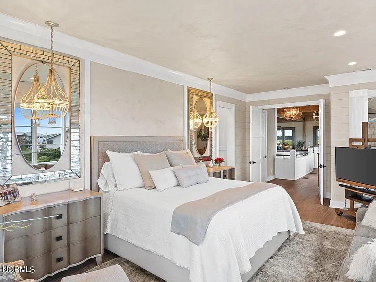 Wilmington Beach Mansion with Panoramic Views, natural color scheme beach bedroom