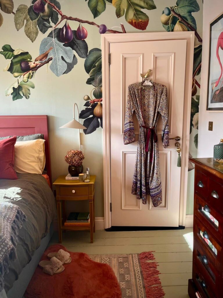 Pink bedroom door with boho finishes, cute room ideas